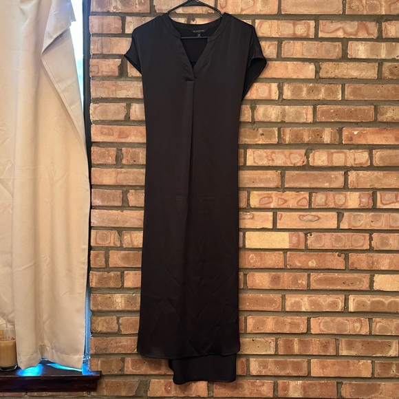 Banana Republic Dresses & Skirts - Banana Republic Black Sheath Maxi Dress V-Neck Short Sleeve